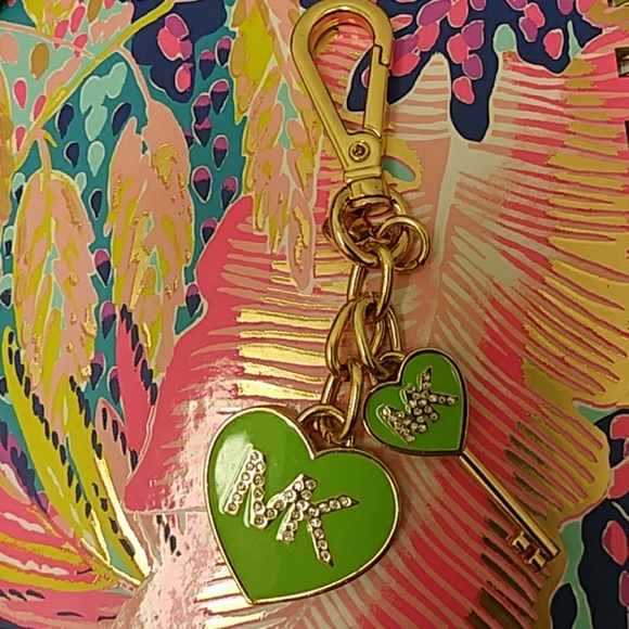 Michael Kors Accessories - ❄Bright Green & Gold Tone MK 🔑 Chain❄